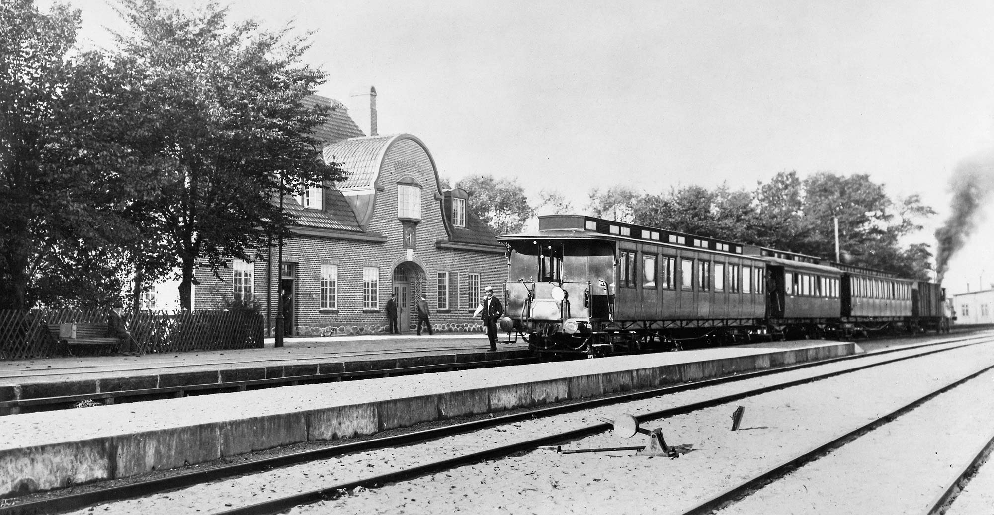 Bild: Stationen Åhus hamn 1915
