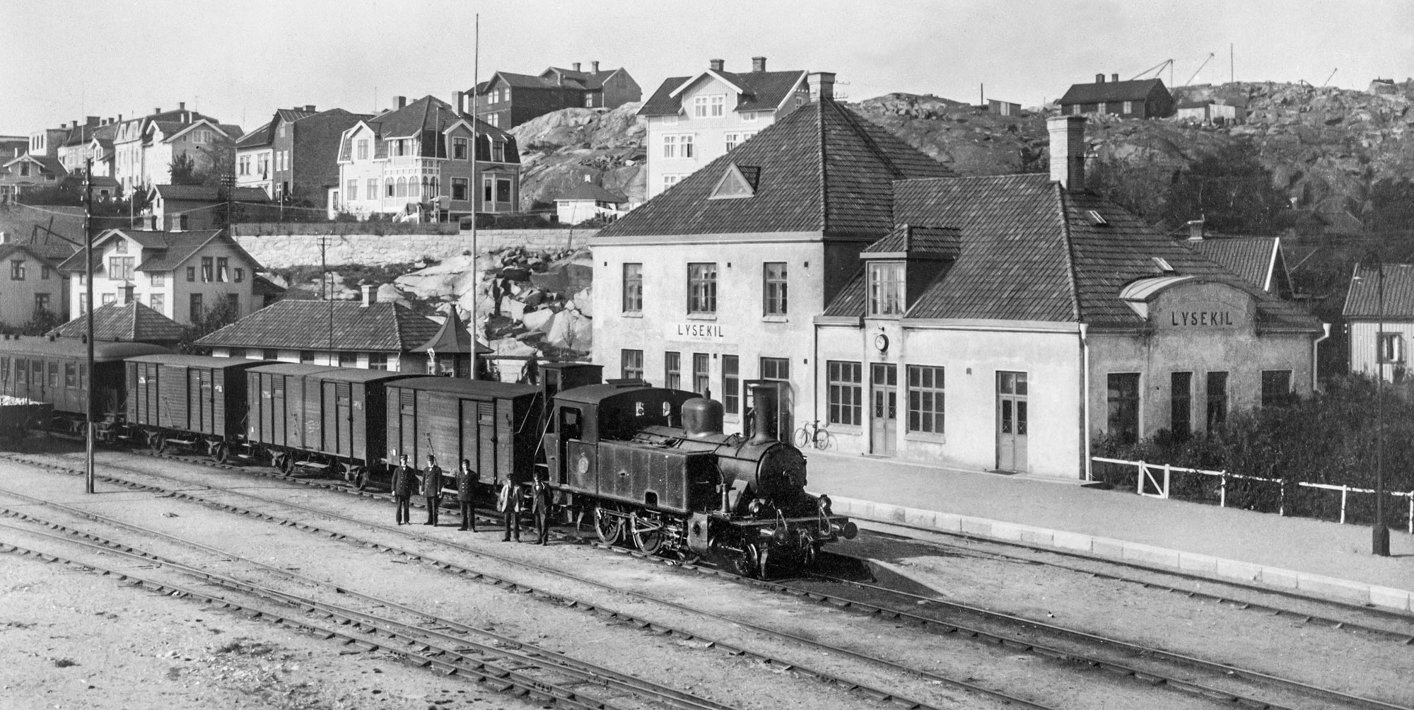 Bild: Tåg i Lysekil på 1910-talet