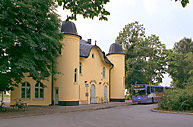 Bild: Stationshuset i Harlösa 1997