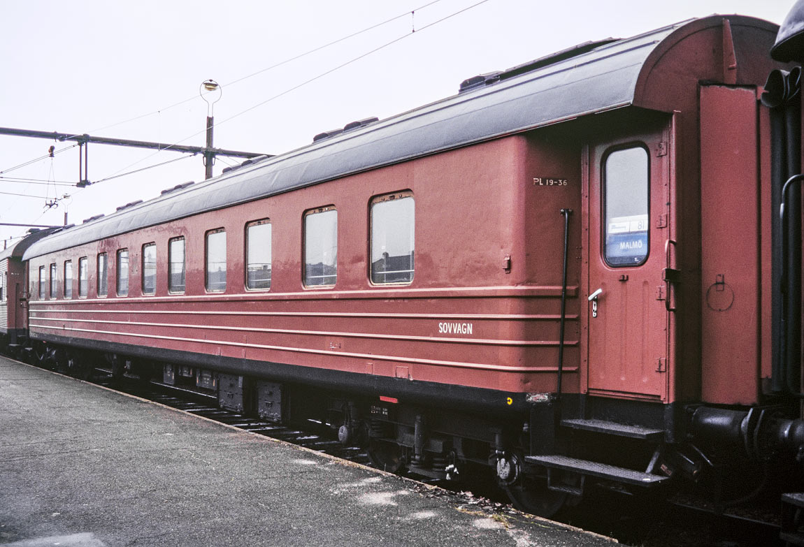 Bild: WL3 4556 (äldre version och f d WL7) i Malmö 1993